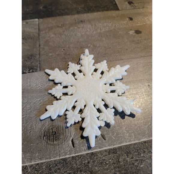 White Glittery snowflake ornament xmas - Picture 2 of 3